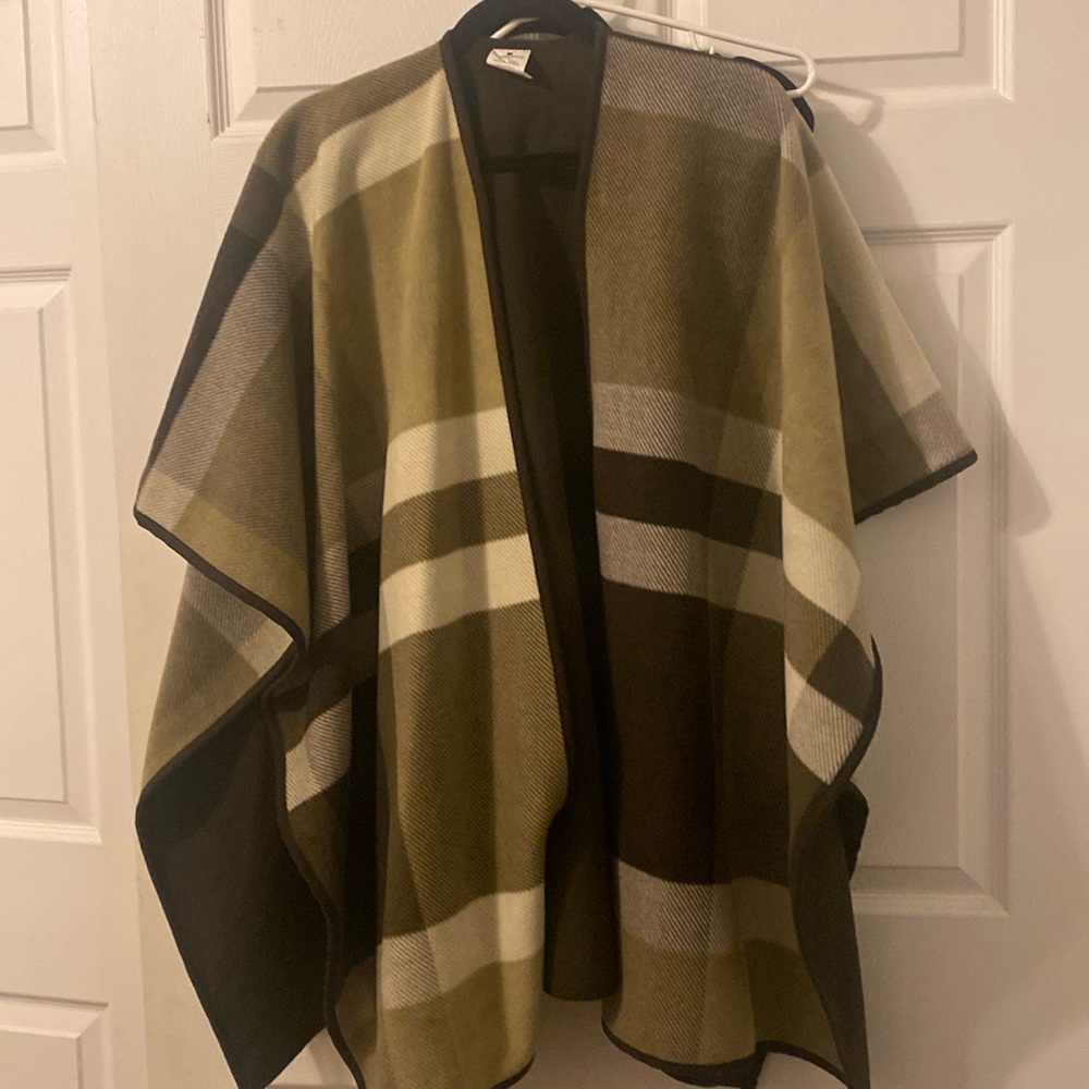 Blanket wrap/poncho